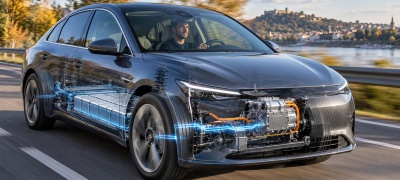Na koji način električni automobil pretvara energiju baterije u kretanje?
